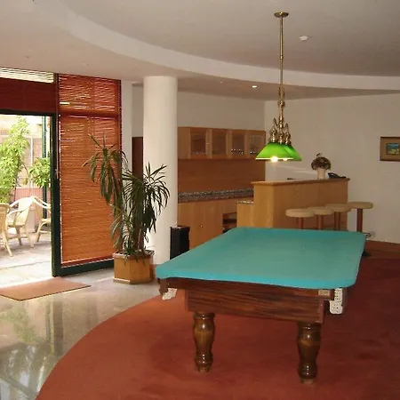 Aparthotel Imperatriz 3*