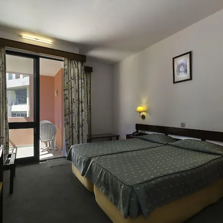 皇后公寓酒店 3* 丰沙尔