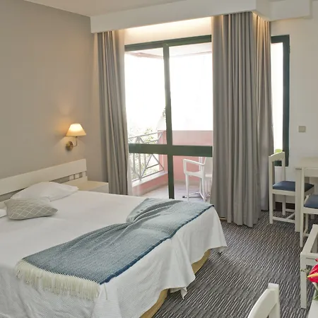 皇后公寓酒店 丰沙尔