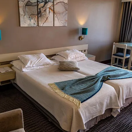 Aparthotel Imperatriz 3*
